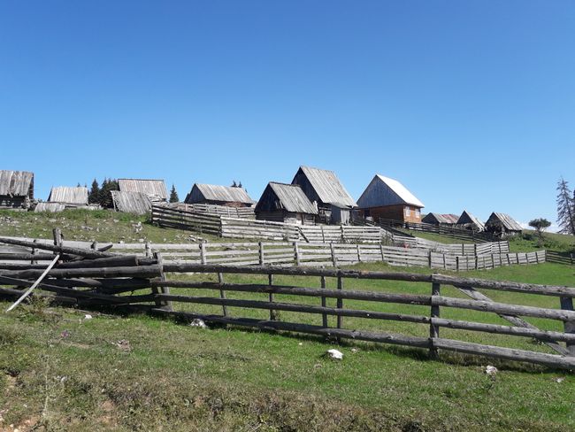 small village near Vf. Clujului