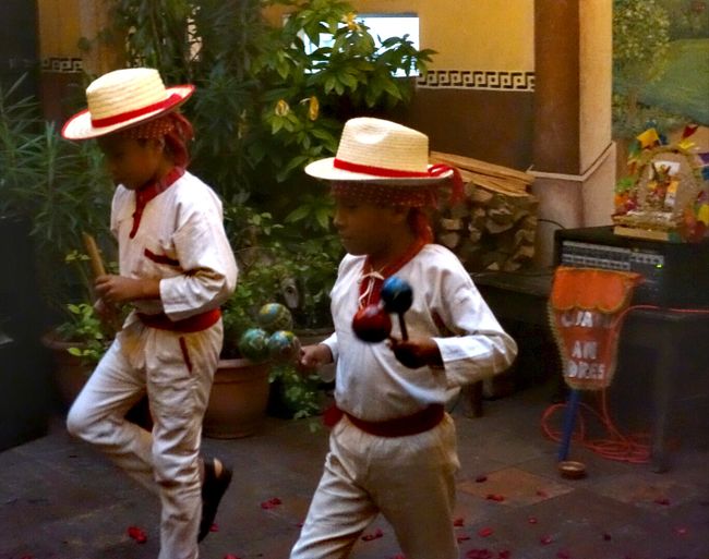 Traditionelle Maya Tänze in Antigua
