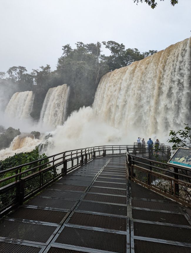 06.06.2022 Weiterflug nach Foz do Iguacu (Argentinische und Brasilianische Wasserfälle)