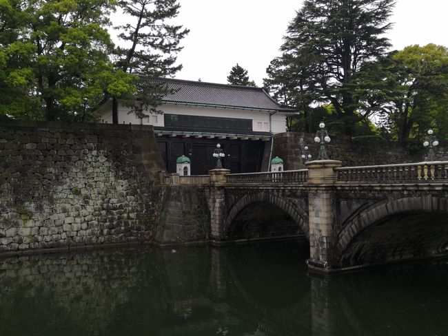 30.4.2019 first insights into the railway system, imperial palace, town hall and Pokemon