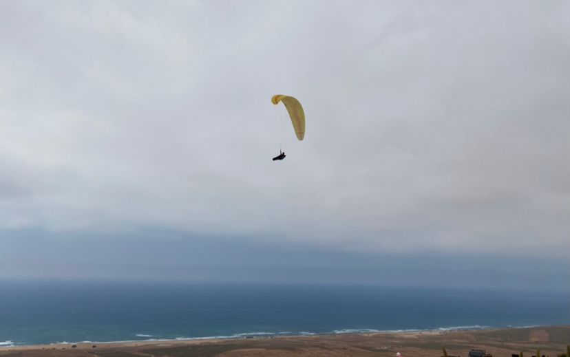 Relaxation at the paragliding spot