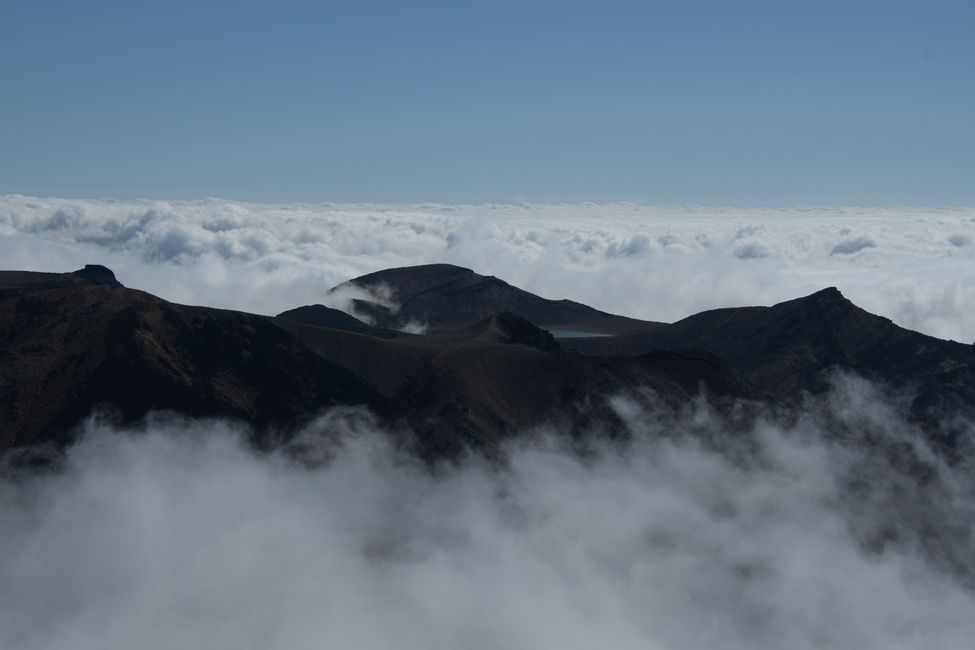 Tongariro Crossing: Aufstieg zum Mt.Ngauruhoe - Blick vom äußeren Kraterring