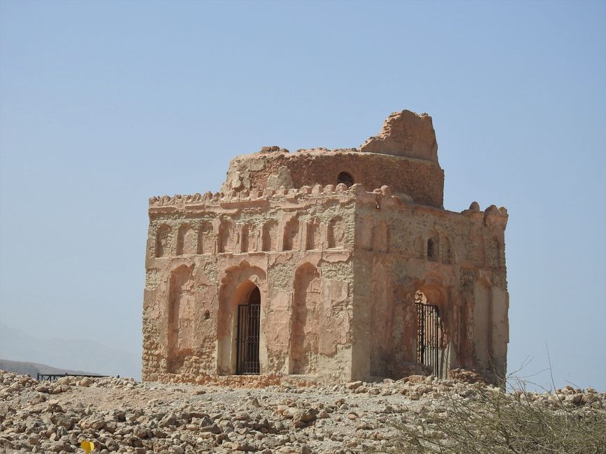 Qalhat - Mausoleum der Bibi Maryam