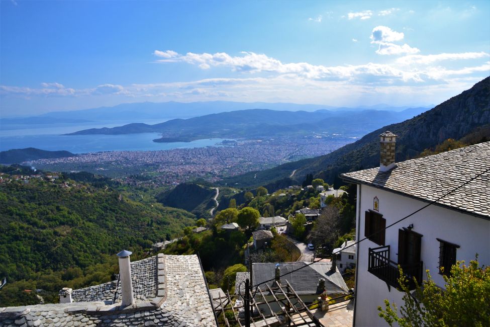 Blick auf Volos vom Dorf Makrinitsa aus 