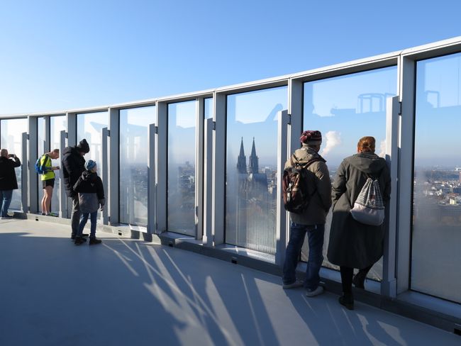 Triangle observation deck
