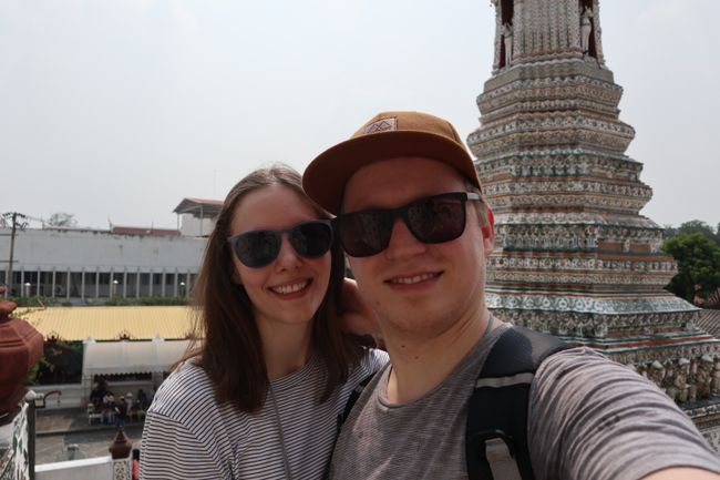 Selfi vor dem Tempel.