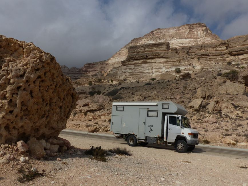 Παράκτια οδός και Wadi Shuayamiah