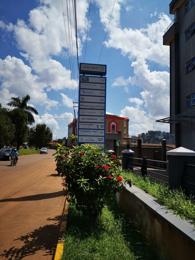 Tag 27 & 28, 16. und 17. Mai 2021: Kampala- Relaxen in der Villa Kololo – Acacia Mall – letzter Tag