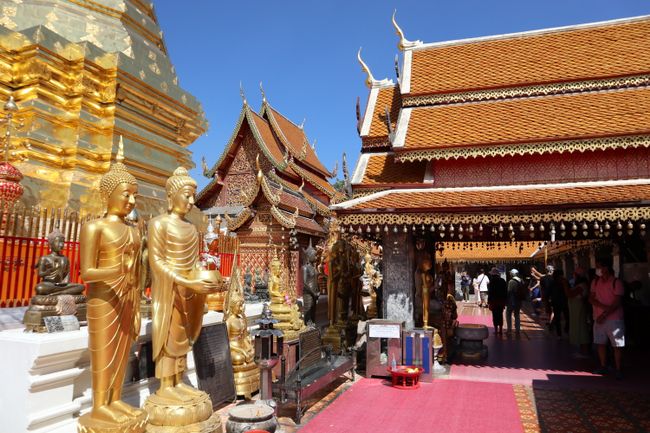 Buildings at Wat Phra That Doi Suthep.