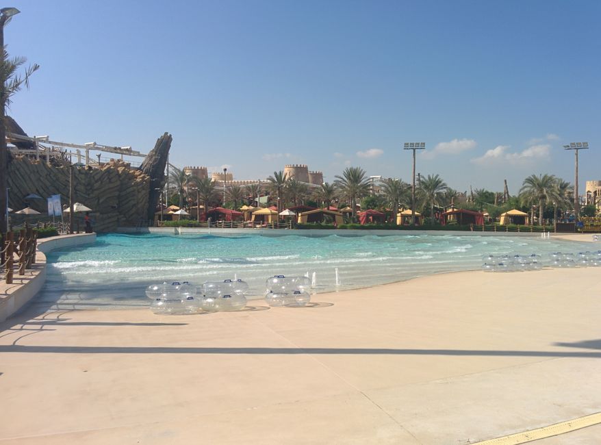 Day 7 (2015) Abu Dhabi: Yas Waterworld