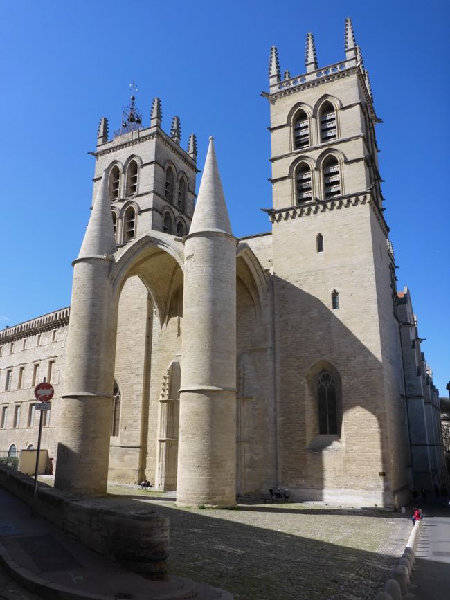 Cathedrale Saint-Pierre 