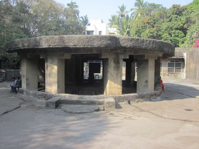 Pataleshwar Temple