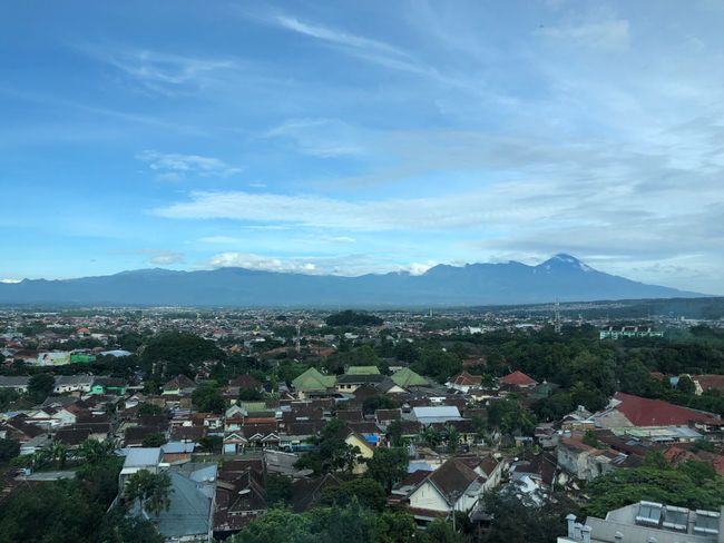 Yogyakarta - Regenzeit, Paste Borobudur i Prambanan