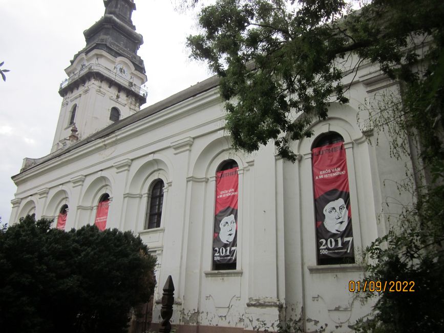 Church of Totkomlos with Luther banner