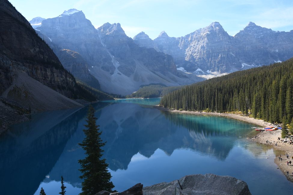 Canada - Alberta - Banff NP - Moraine Lake and the 12 Apostles