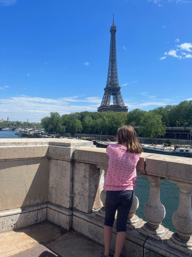 Ferrisa rado, Eiffel-Turo, Roland Garros & PSG en Parizo