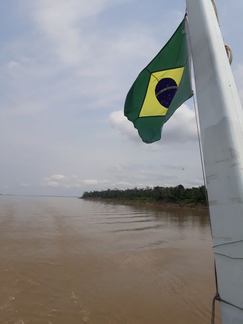 Nach Manaus/ Hacia Manaus