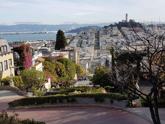 As known from many TV series, the streets of San Francisco are mostly extremely hilly. Parking there is not easy and requires a few security measures such as turning the front wheels. Took the cable car down to the water today, taking in Lombard Street, the city's most winding street, along the way.