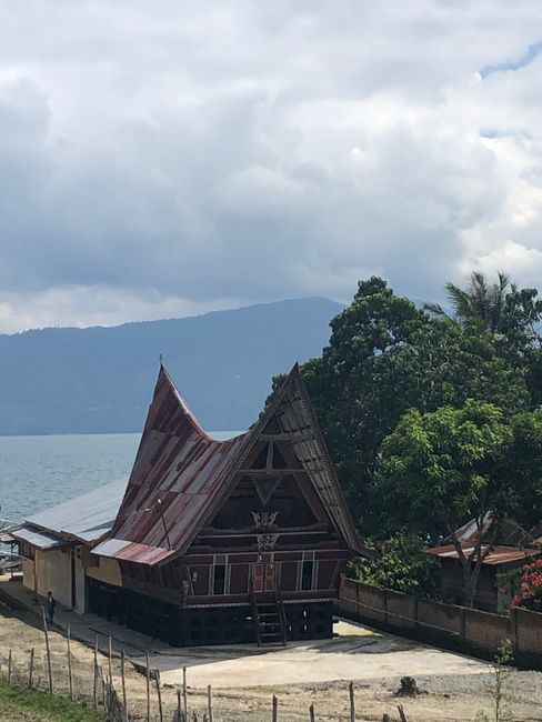 The Toba Lake: Horas! A musical hello on Samosir Island