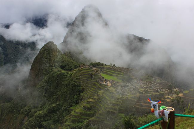 Machu Picchu und im Hintergrund Wayna Picchu