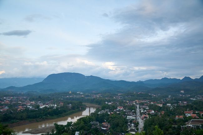 Blick vom Mount auf den Nam Khan