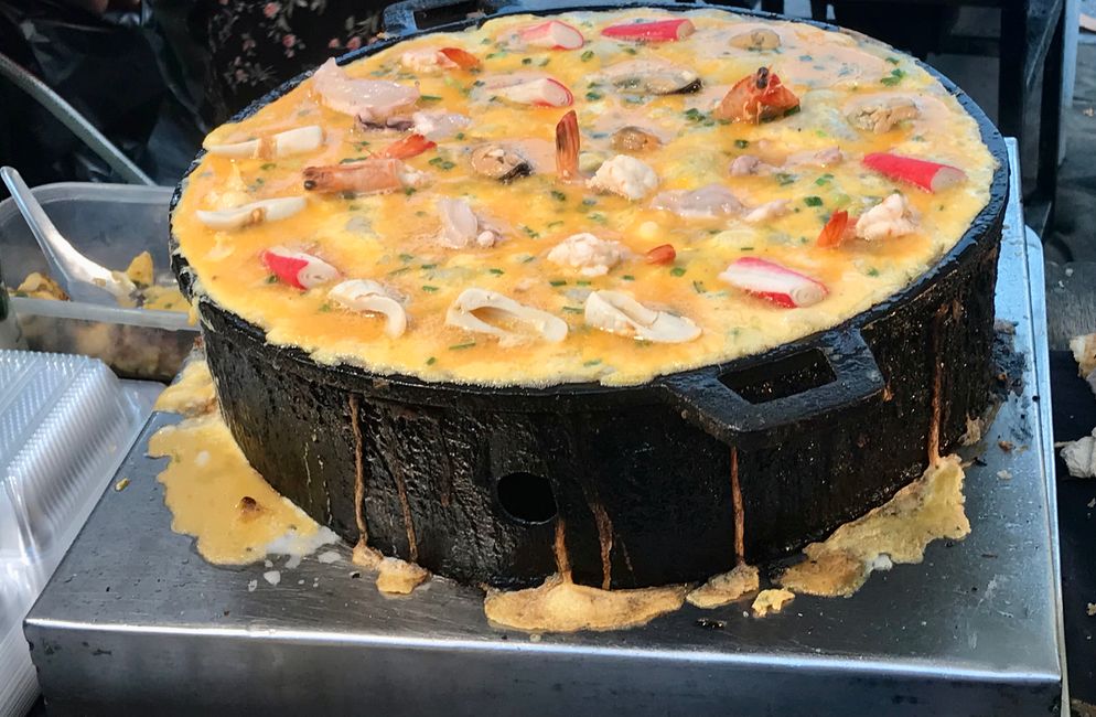 Seafood omelette