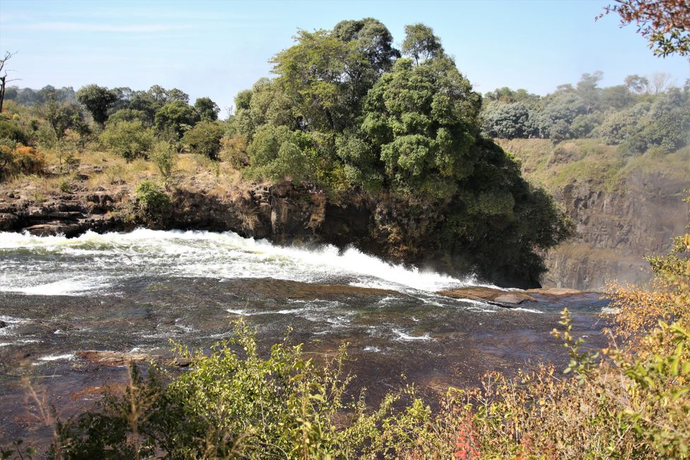 Ден 3: Водопади Викторија / Зимбабве