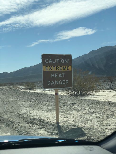 Death Valley + Las Vegas