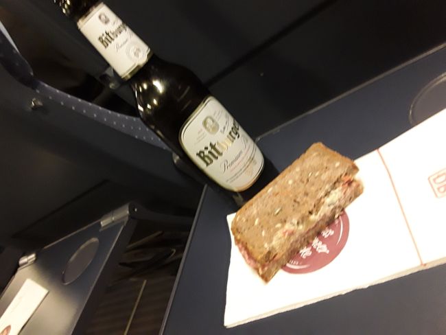 Thanks to the DB: beer and a salami sandwich