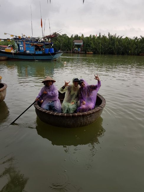 Basketboat ride in Hoi An