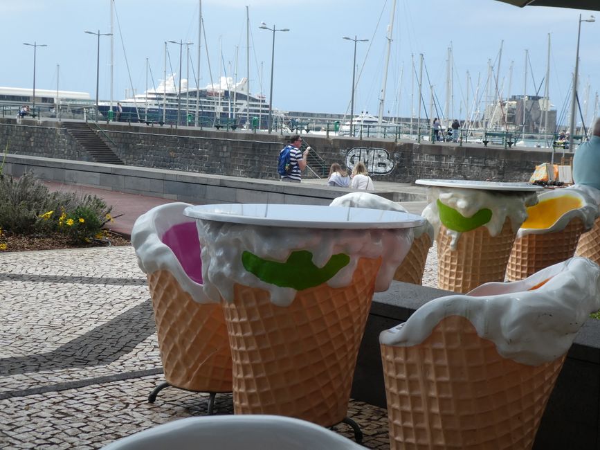 Ice cream café on the promenade