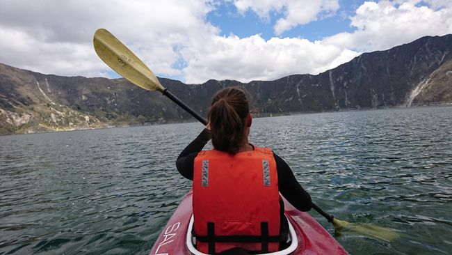 Kayak en el cráter de Quilotoa