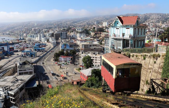 View of the port and bay of Valparaiso