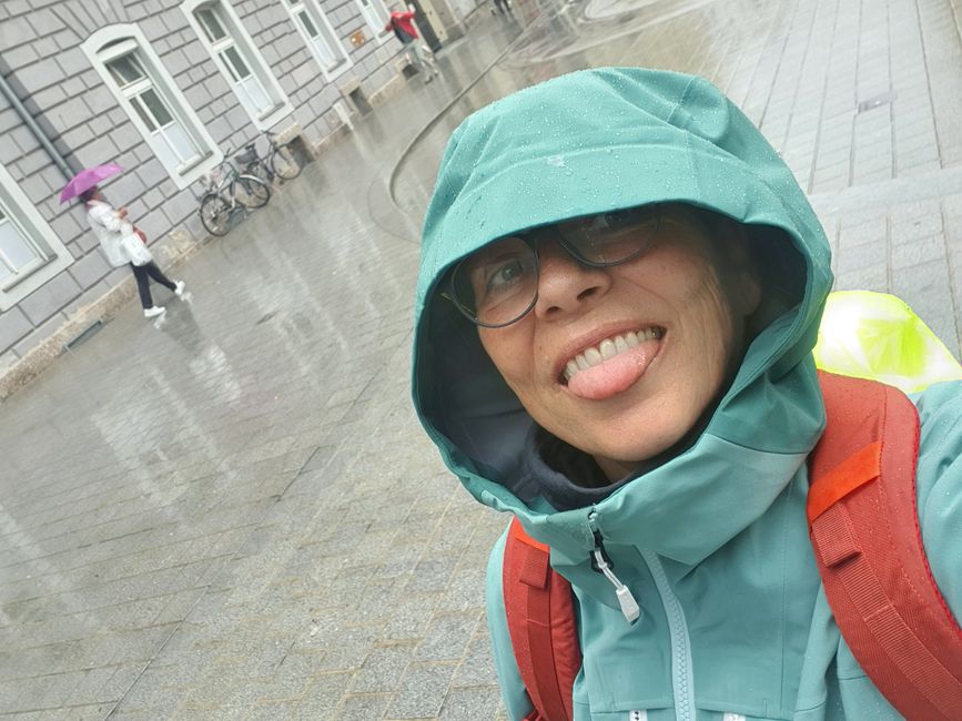 Innsbruck in the rain & detour to Hall in Tirol