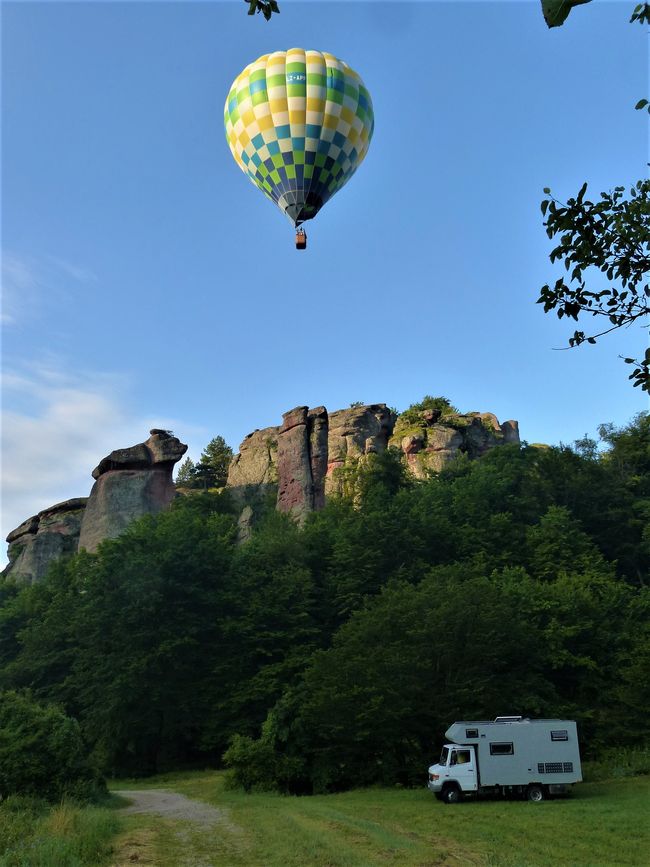 Bulgaria, castles and balloons