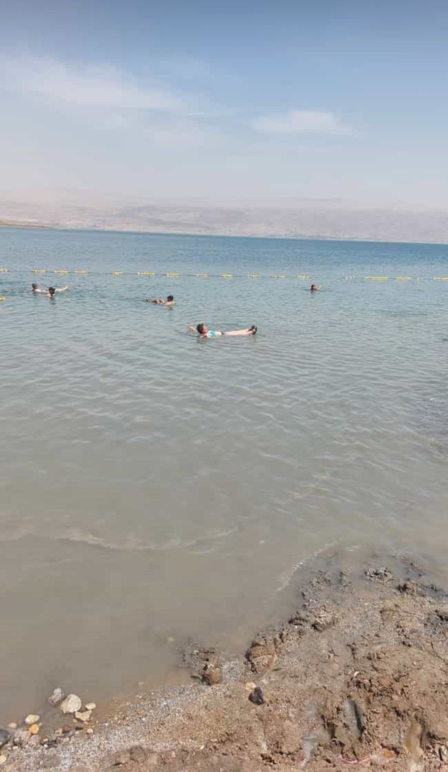 Treiben auf dem Toten Meer