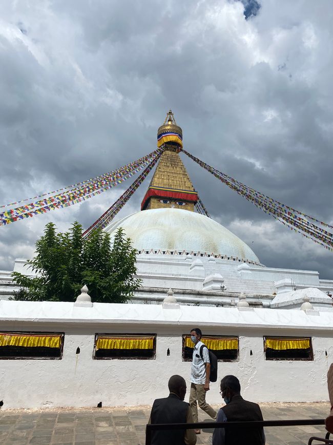 Von einer Stupa zur anderen