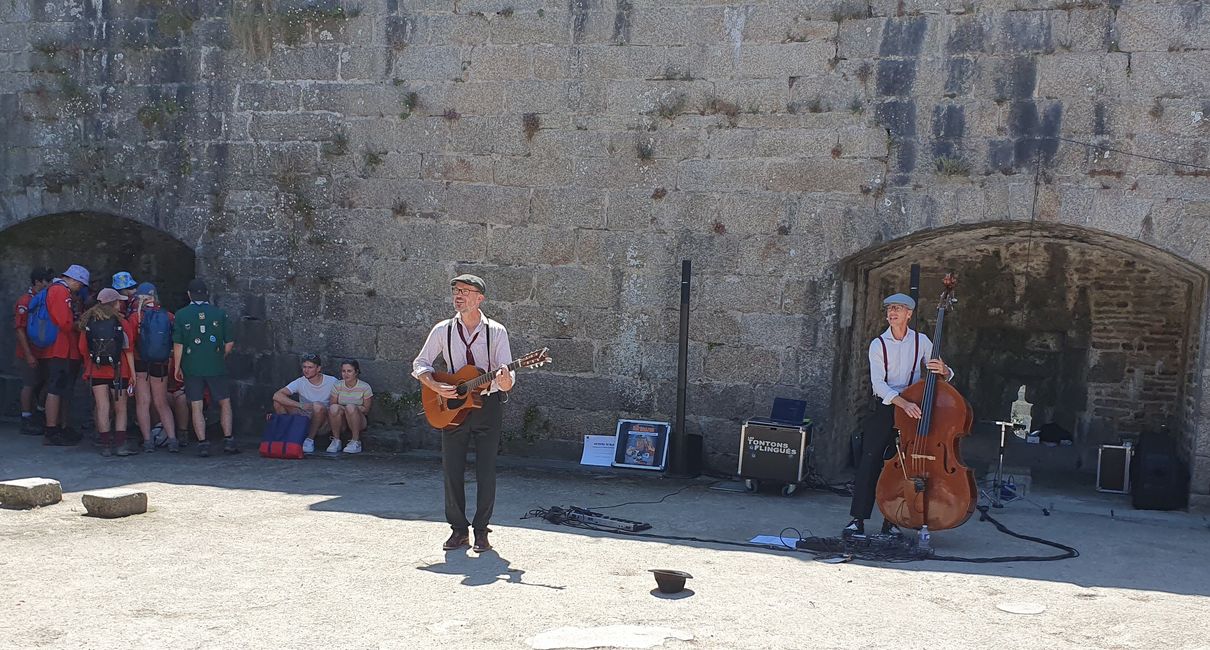 Straßenmusiker in der Ville Close.