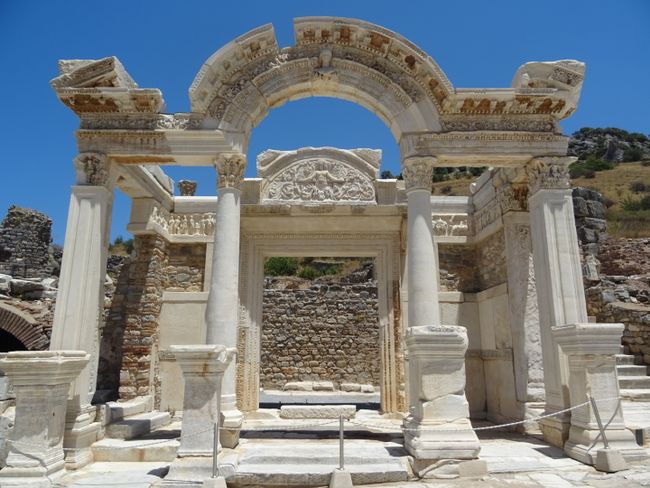 Hadrian Stempel, Ephesus 