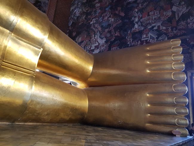 Wat Pho - Temple of the Reclining Buddha