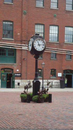 The Distillery District Tag 6
