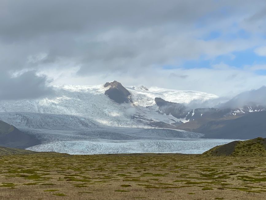 Es gibt 41 "Untergletscher/Arme" des VATNAJÖKELL Gletschers, mit eigenen Namen.