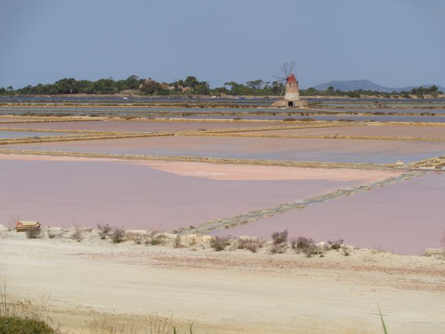 Salt mining in Marsala / Saline di Marsala