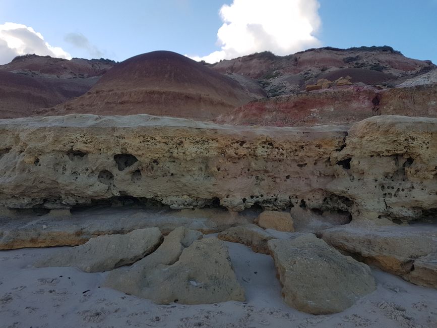 Beeindruckende Sandsteinformstionen am Moana Beach