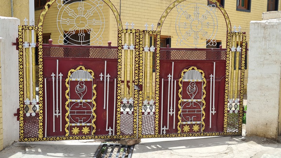 A typical entrance gate in Leh