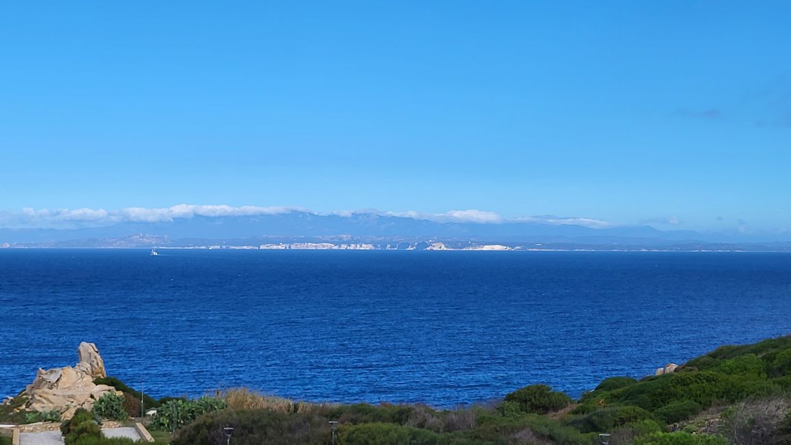 Blick auf Korsika von Santa Teresa di Gallura