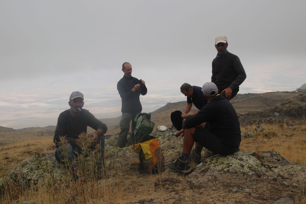 Day 11 - 14.9.23 Ararat climb to Camp 1