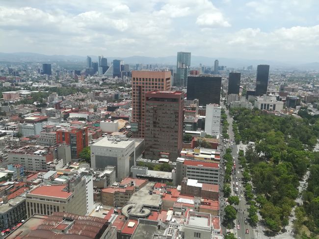 The City of Mexico - or a city that seems to have no end