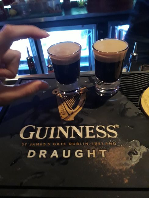 Baby Guinness - a good alternative for non-beer lovers ☺
