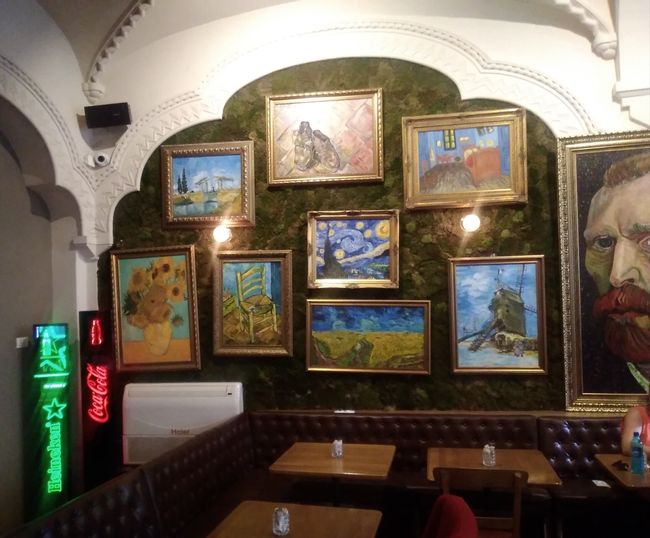 ... das Café "Van Gogh"... 